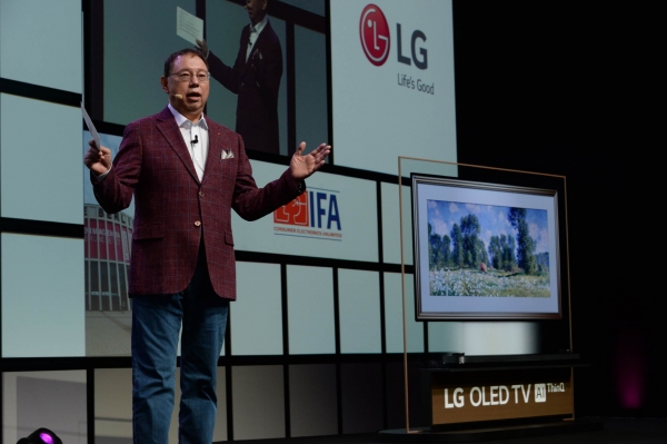 LG전자 대표이사 CEO 조성진 부회장이 ‘IFA 2018’에서' 기조연설을 진행했다. 사진=LG전자
