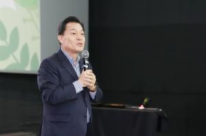 이재준 수원시장 '사회복지사의 날 기념행사' 참석해 사회복지사 격려